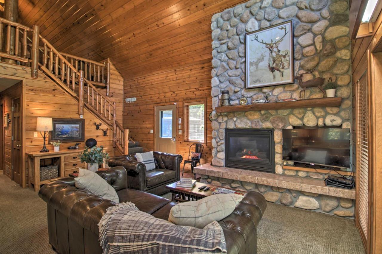 Alluring Nisswa Cabin On Gull Lake With Fireplace! Екстер'єр фото
