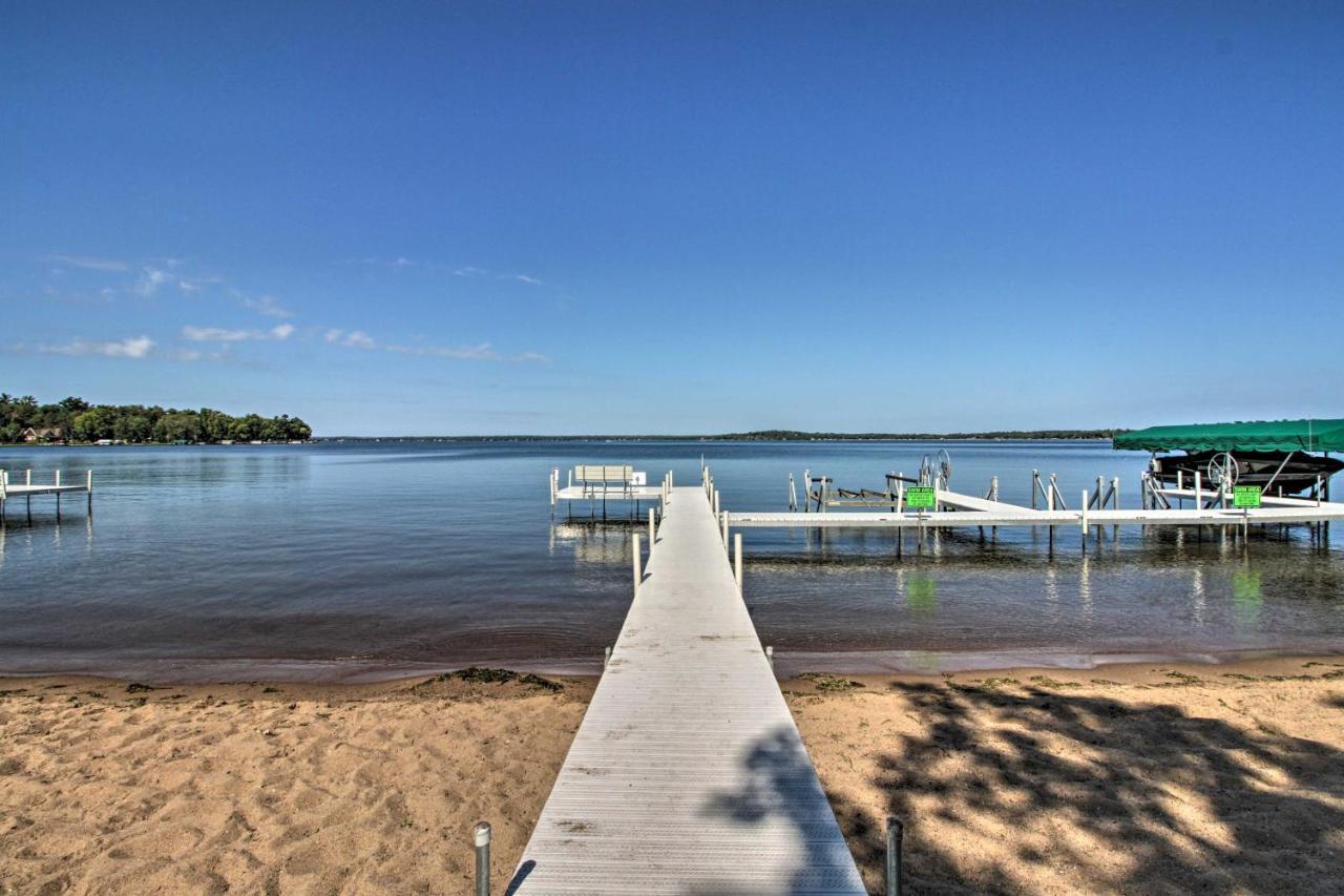 Alluring Nisswa Cabin On Gull Lake With Fireplace! Екстер'єр фото