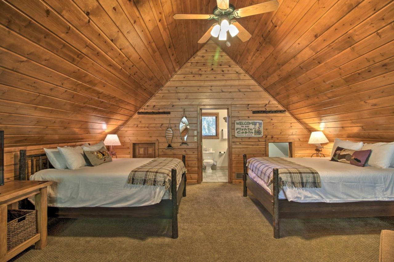 Alluring Nisswa Cabin On Gull Lake With Fireplace! Екстер'єр фото