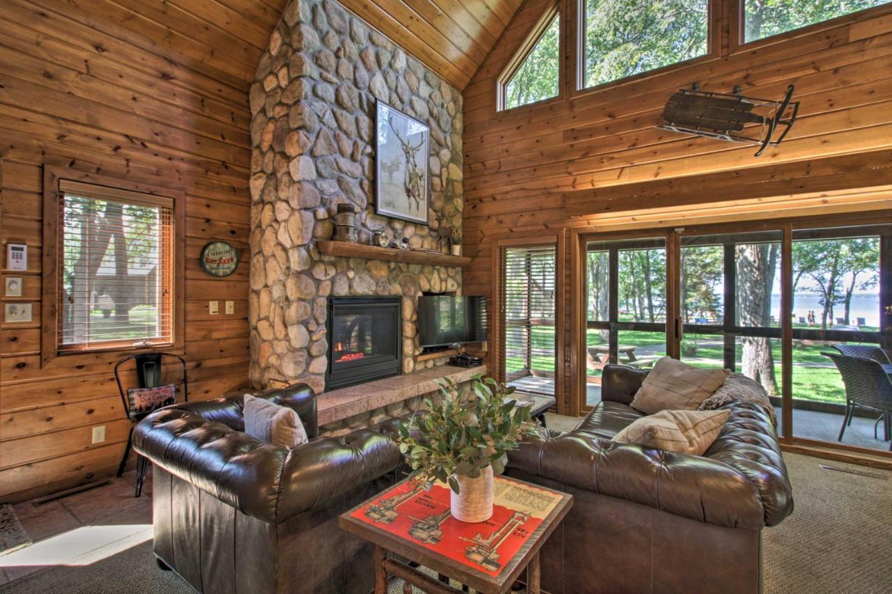 Alluring Nisswa Cabin On Gull Lake With Fireplace! Екстер'єр фото